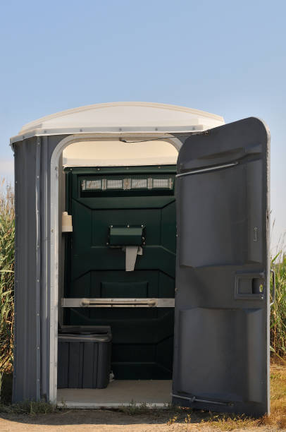 Best Restroom trailer rental cost  in Petersburg, IN